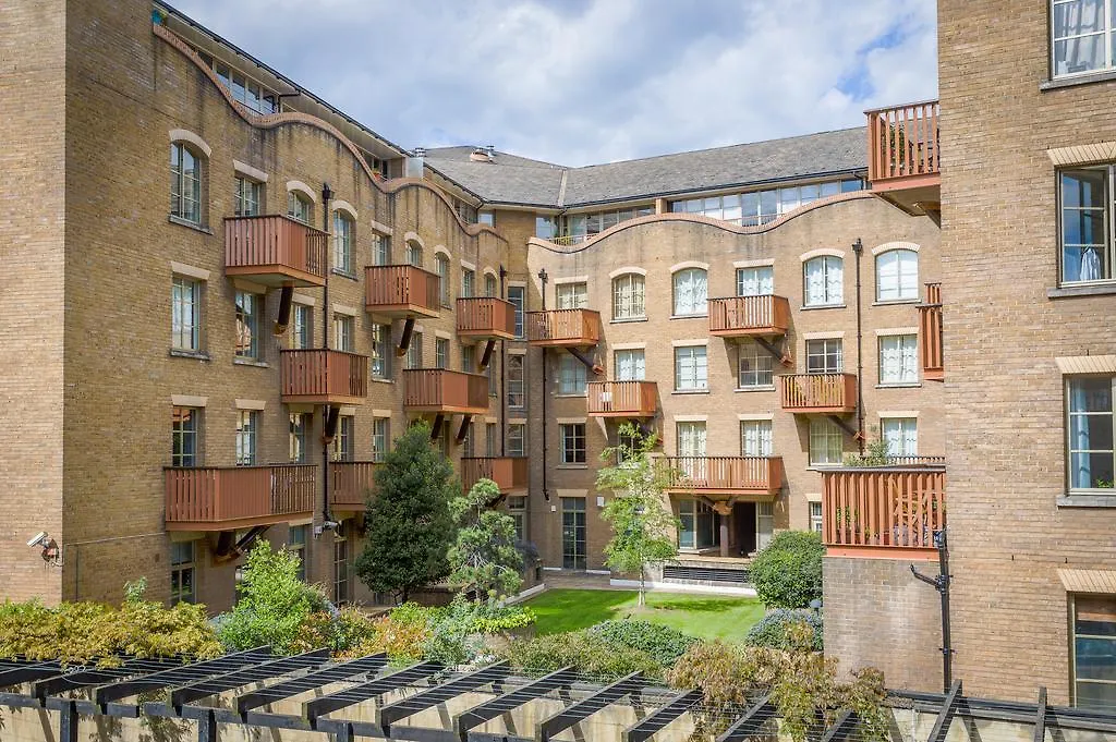 London Tower Bridge Apartments