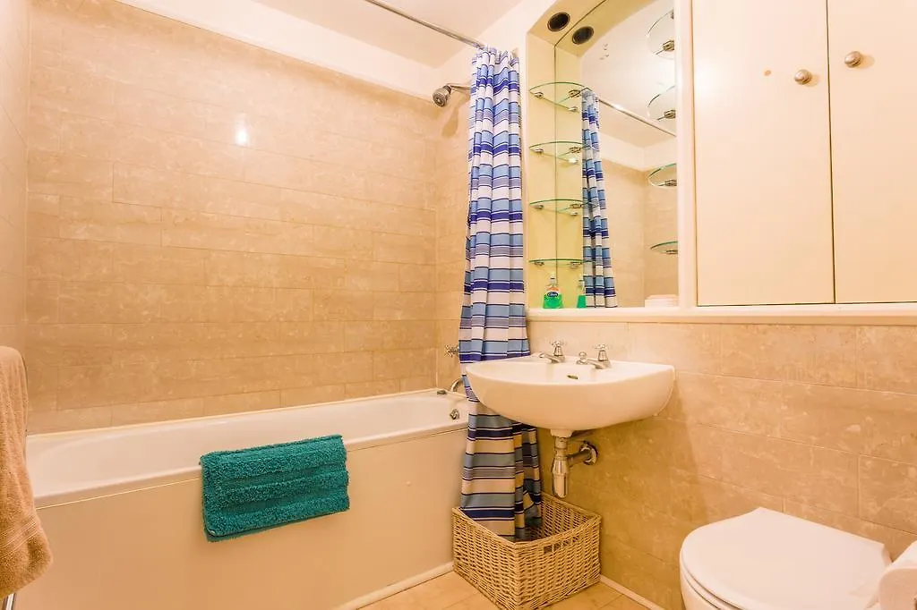 London Tower Bridge Apartments