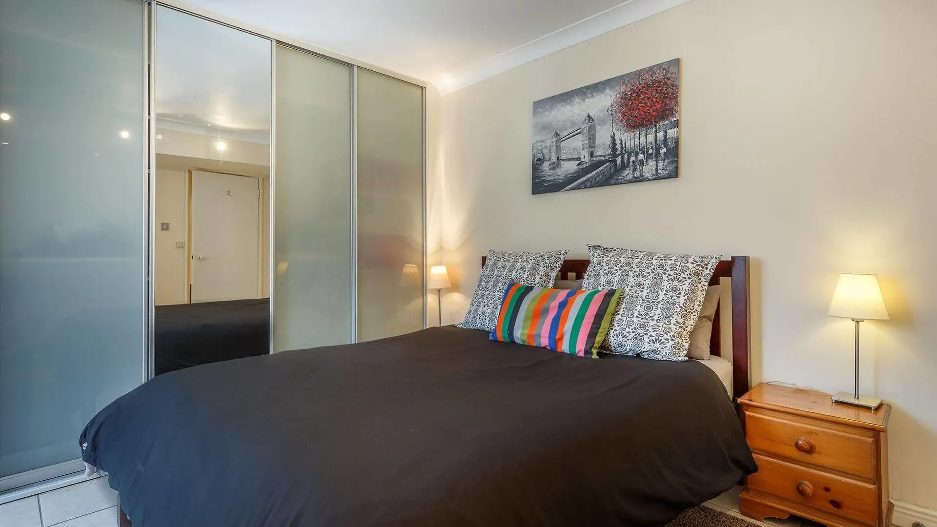 London Tower Bridge Apartments